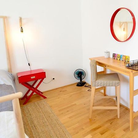 וינה 2 Bedrooms @ The U3 Subway מראה חיצוני תמונה